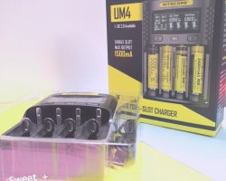 شارژر آمریکایی باتری نایتکر nitecore آمریکا UM4