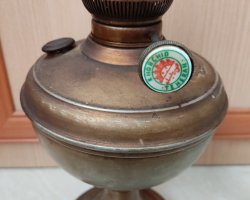 چراغ نفتی قدیمی