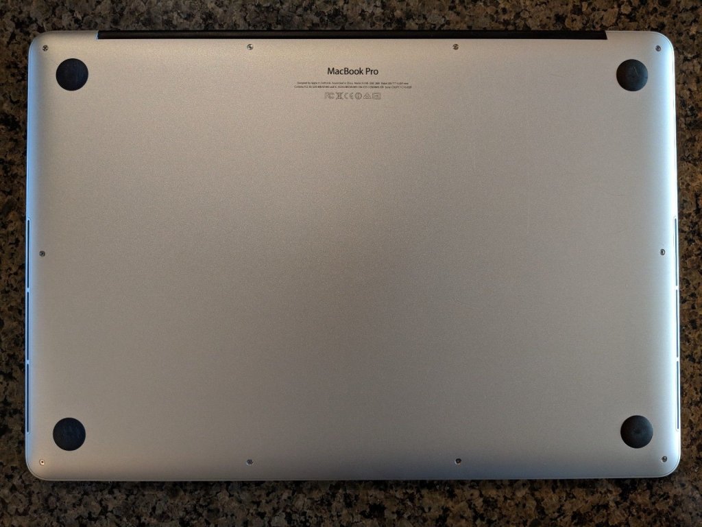 لپ تاپ 15 اینچی اپل