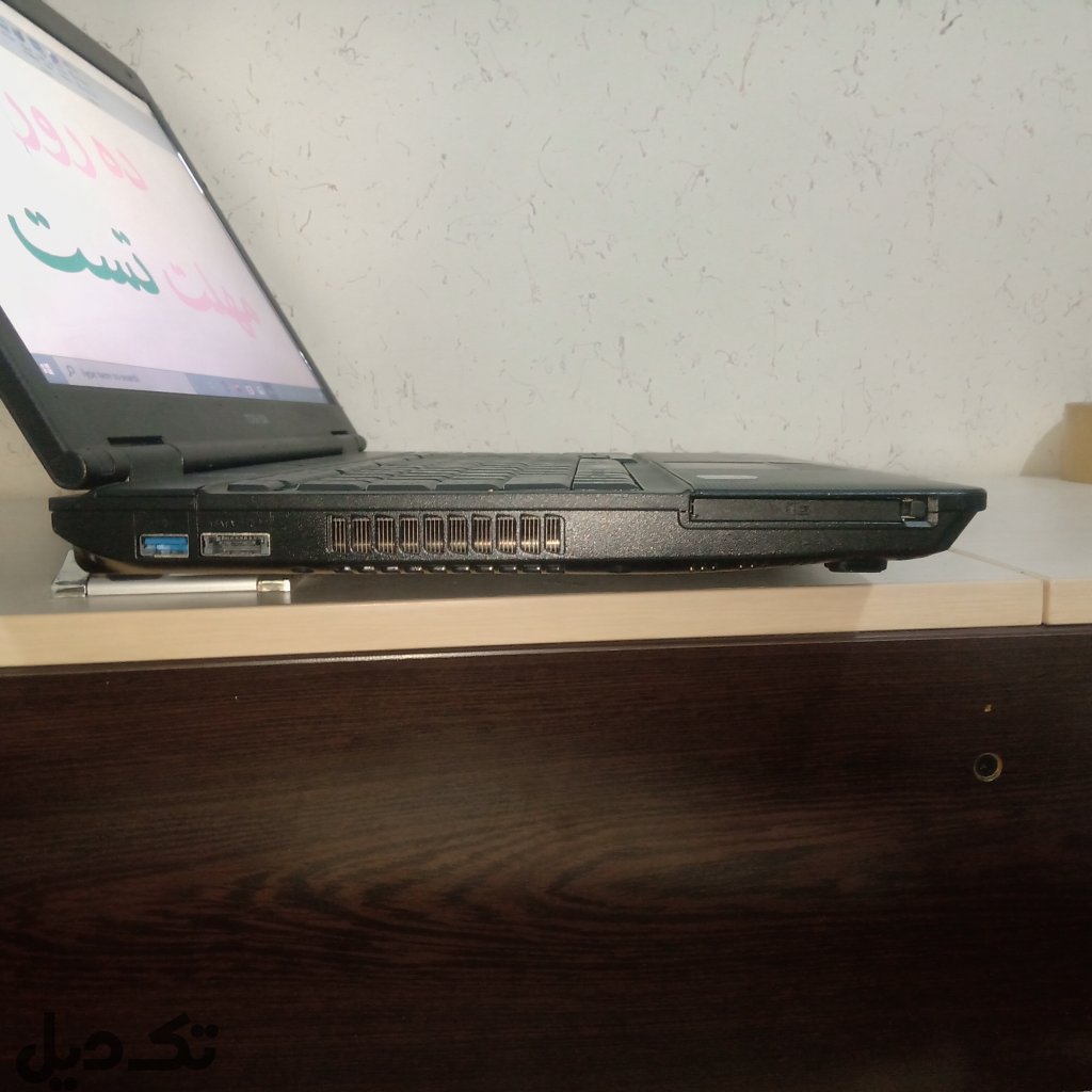 لپ تاپ توشیبا i3 مدل b552