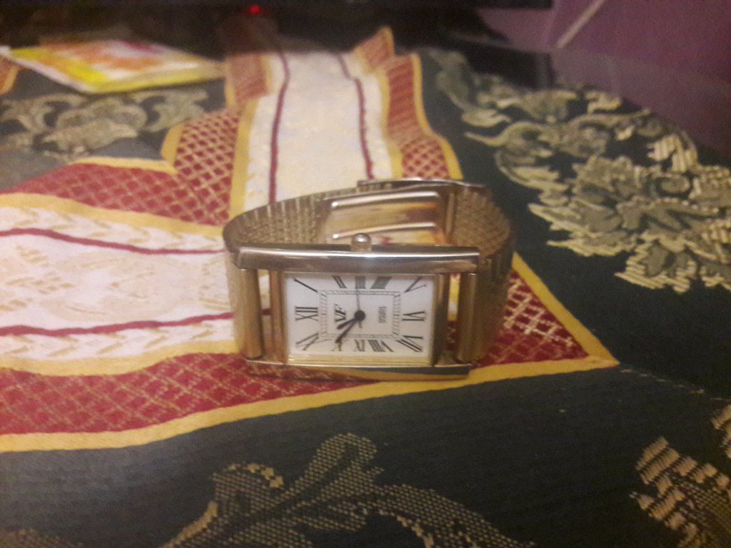 ساعت قدیمی gruen quartz