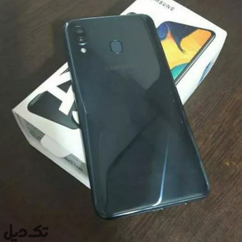 گوشی سامسونگ A20