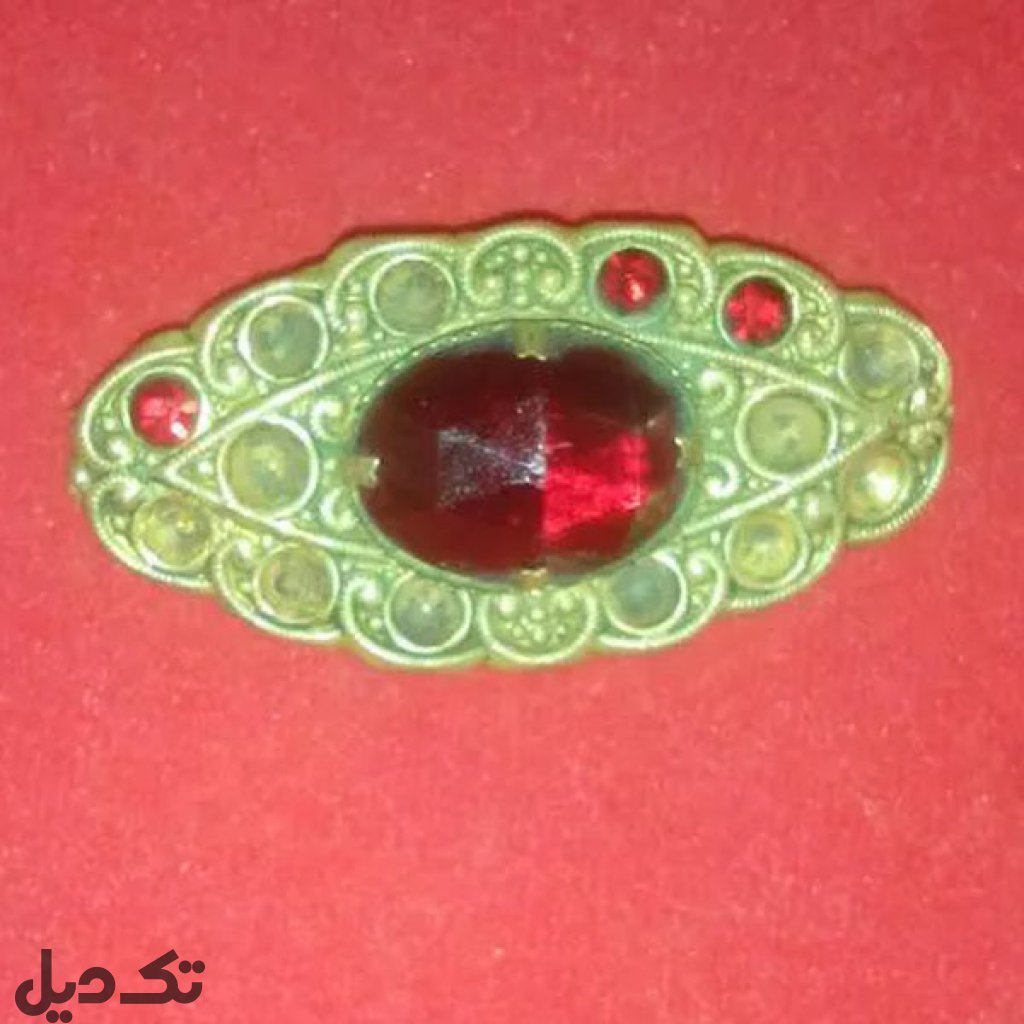 سنجاق سینه عتیقه