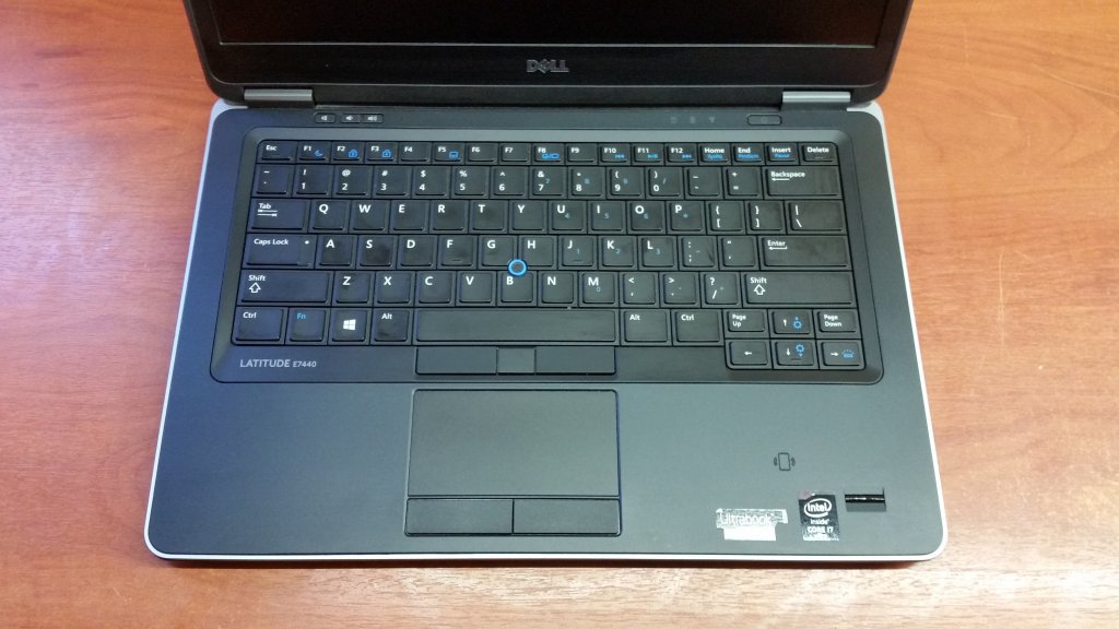 لپ تاپ Dell 7440